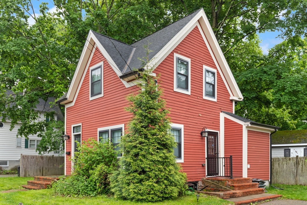 99 Lincoln St