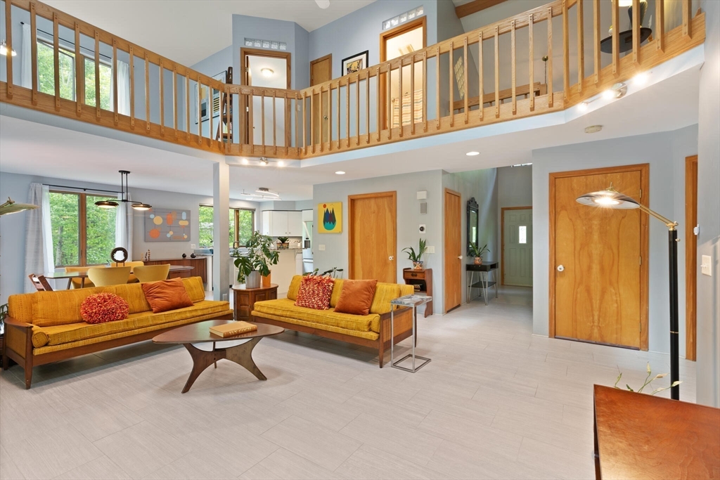 887 High Rock Rd