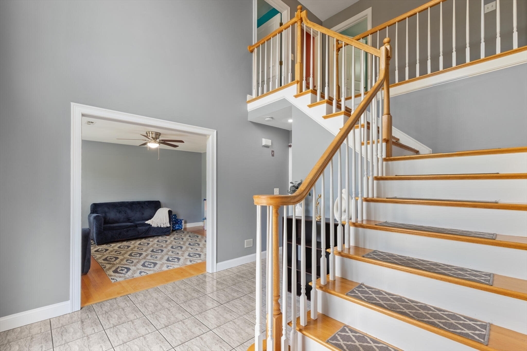 1 Dogwood Ln