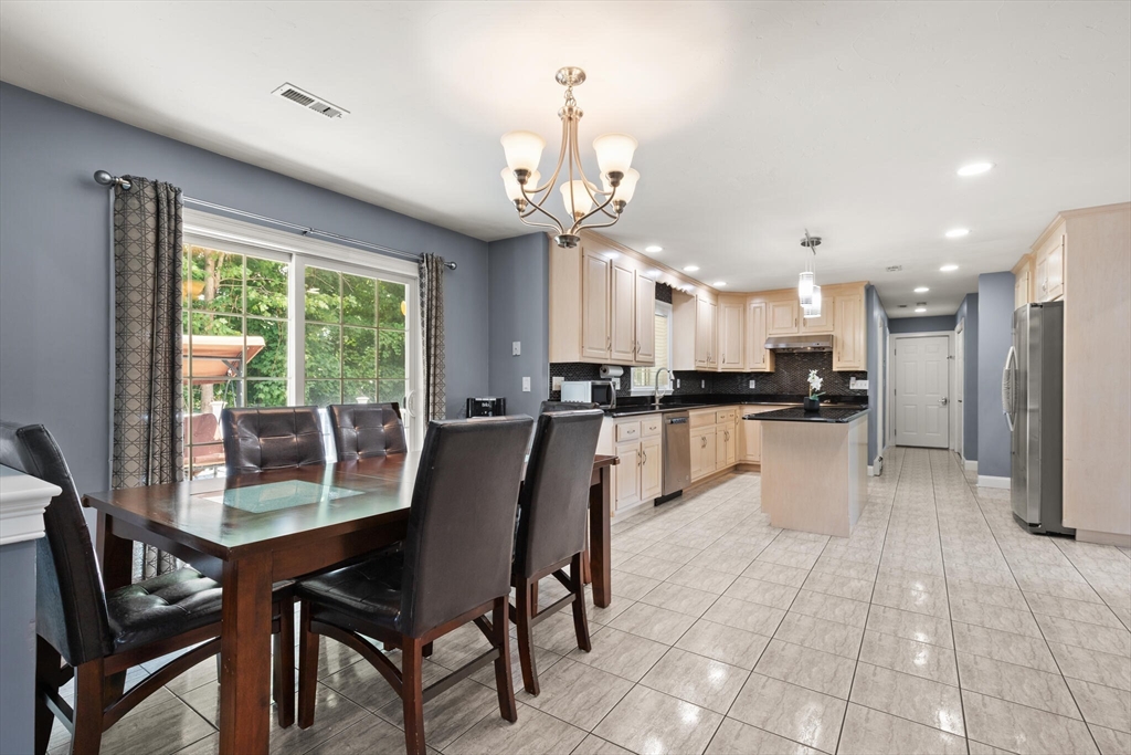 1 Dogwood Ln