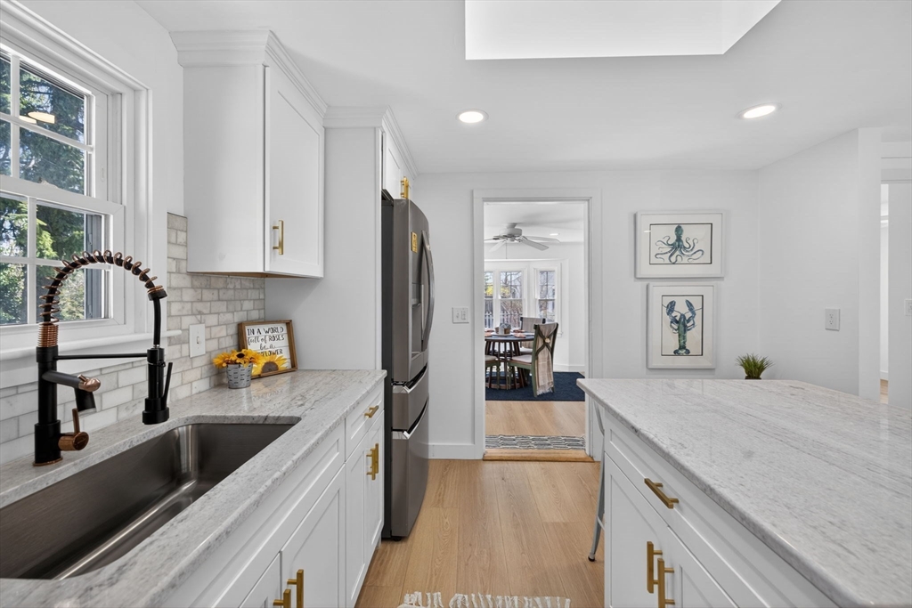 12 Spoonbill Rd