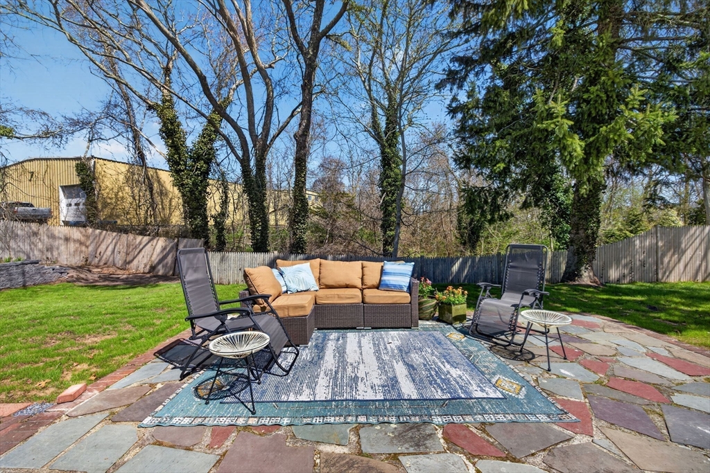 12 Spoonbill Rd