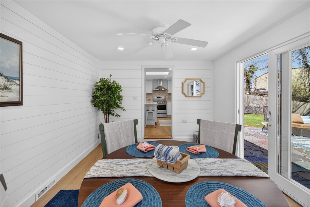 12 Spoonbill Rd
