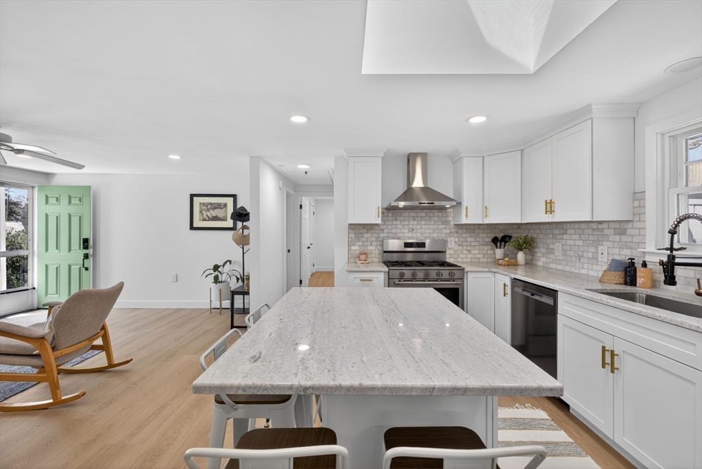 12 Spoonbill Rd