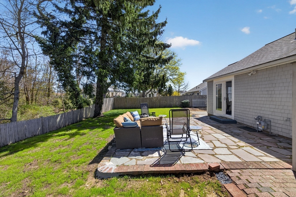 12 Spoonbill Rd