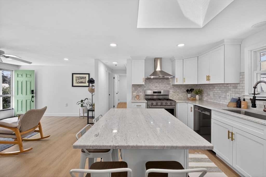 12 Spoonbill Rd