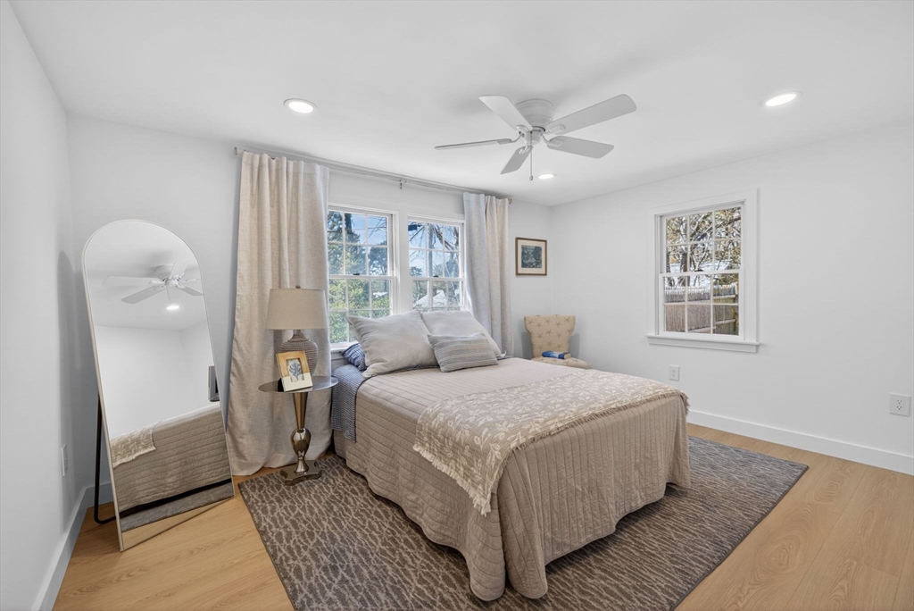12 Spoonbill Rd