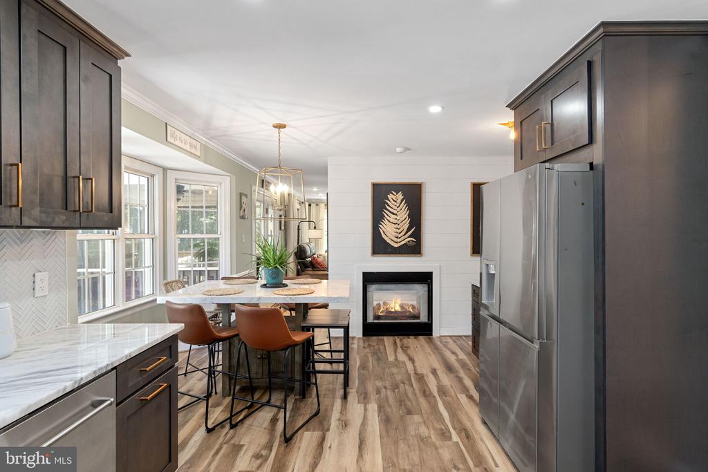 4427 TWEEDSMUIR