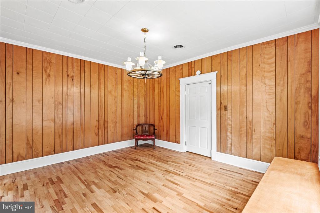 9309 OLD TURNPIKE