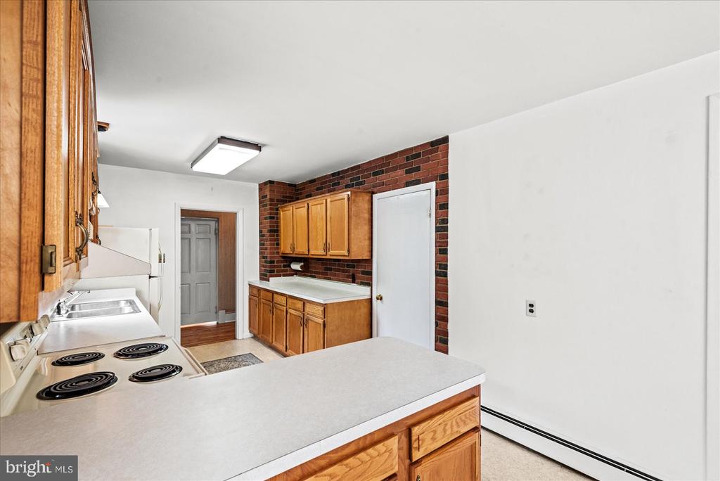 9309 OLD TURNPIKE