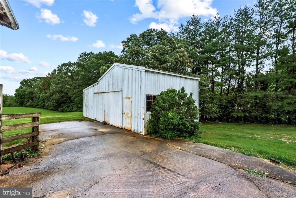 9309 OLD TURNPIKE