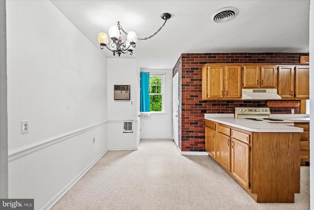 9309 OLD TURNPIKE