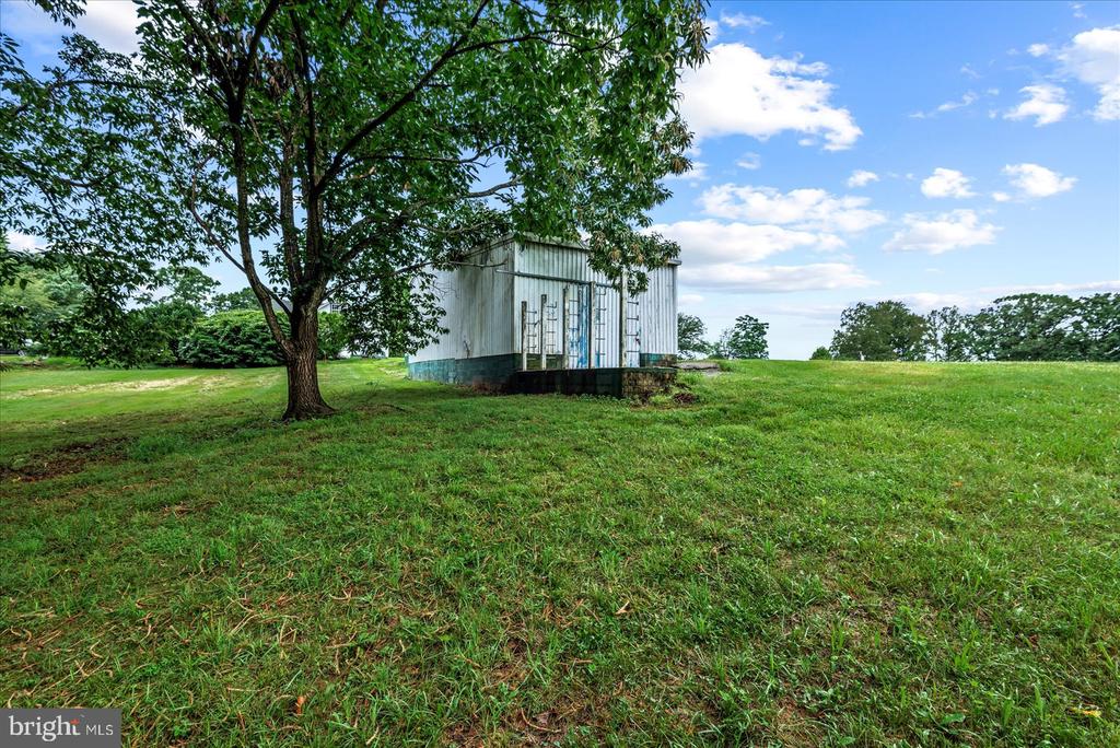 9309 OLD TURNPIKE