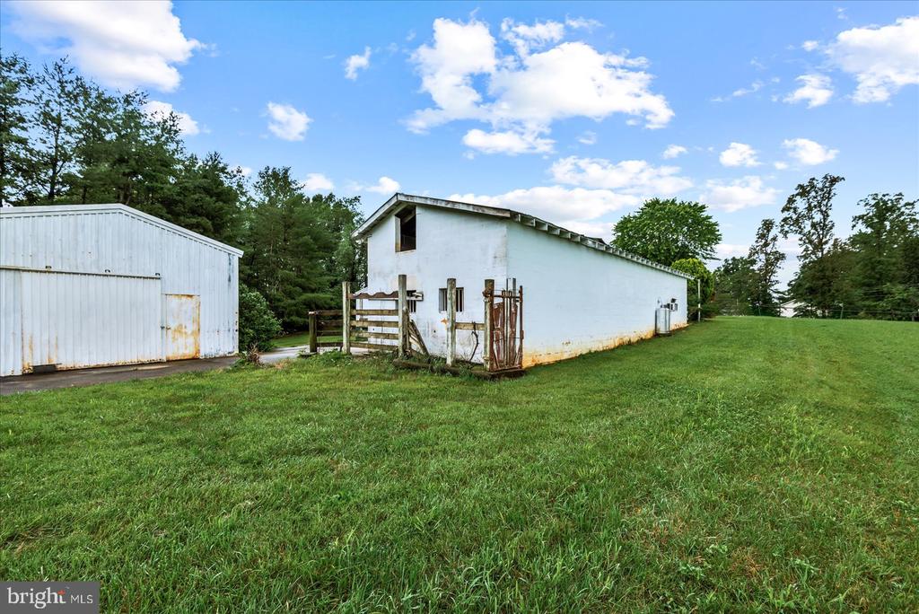 9309 OLD TURNPIKE