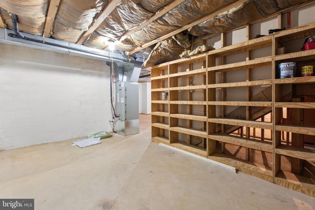 1011 CHARLES STREET C C