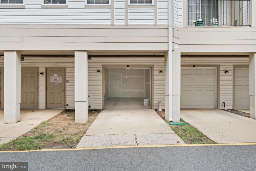 11635 CAVALIER LANDING COURT Unit: 404
