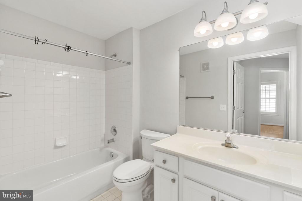 11635 CAVALIER LANDING COURT Unit: 404