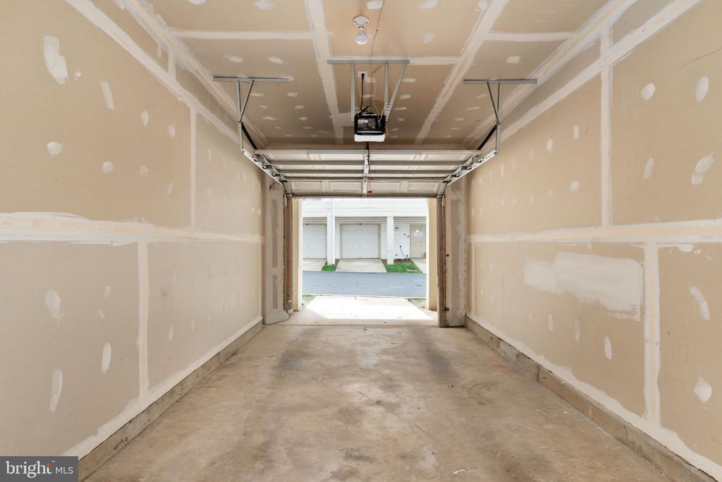 11635 CAVALIER LANDING COURT Unit: 404