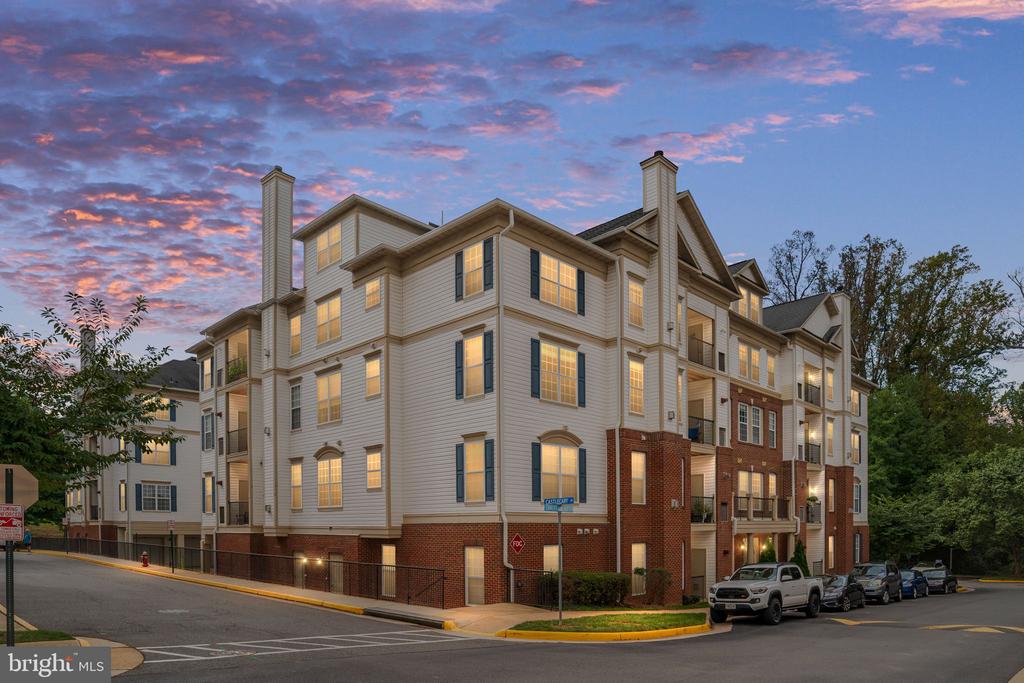 11635 CAVALIER LANDING COURT Unit: 404