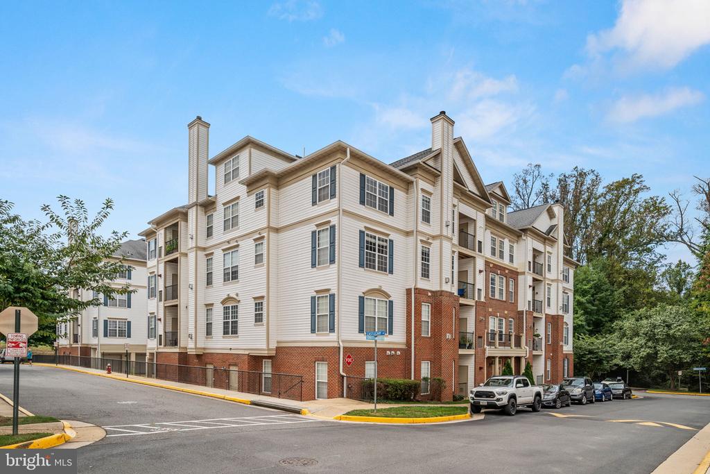 11635 CAVALIER LANDING COURT Unit: 404