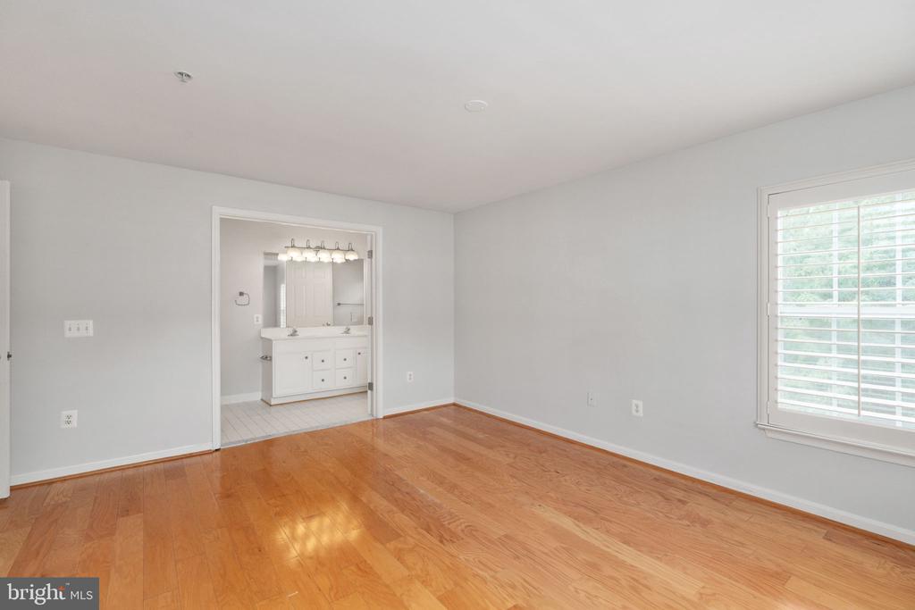 11635 CAVALIER LANDING COURT Unit: 404