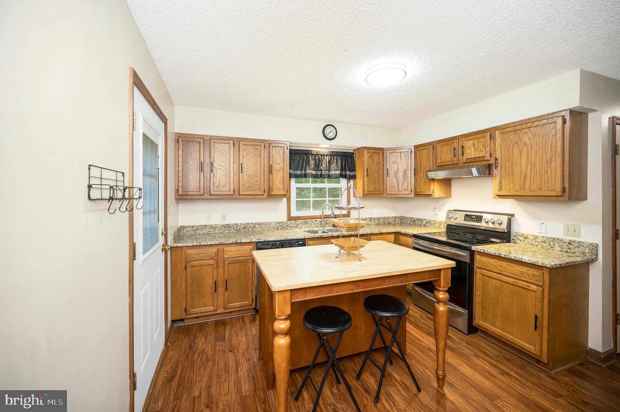 15370 FLEMING STREET