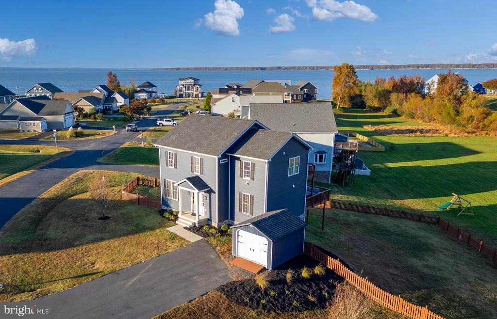 6121 BAMBOO POINT