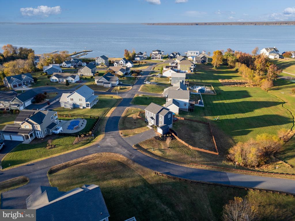 6121 BAMBOO POINT