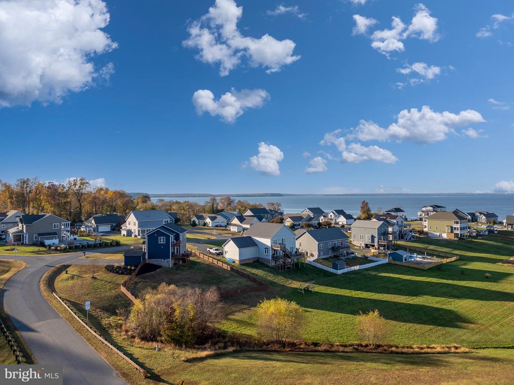 6121 BAMBOO POINT