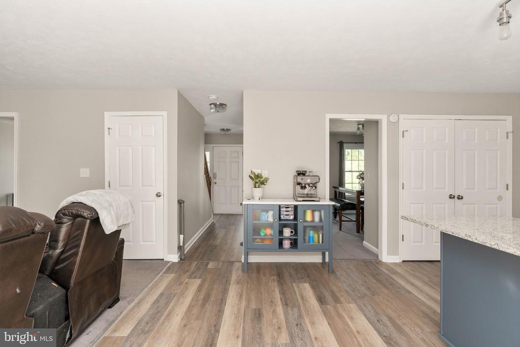 8337 REAGAN DRIVE