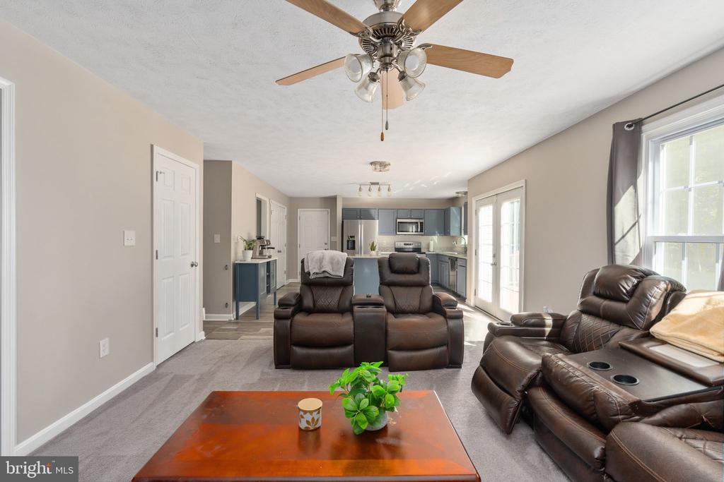8337 REAGAN DRIVE