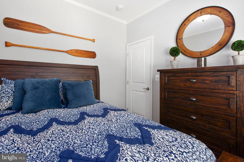 106 BERNIE CIR
