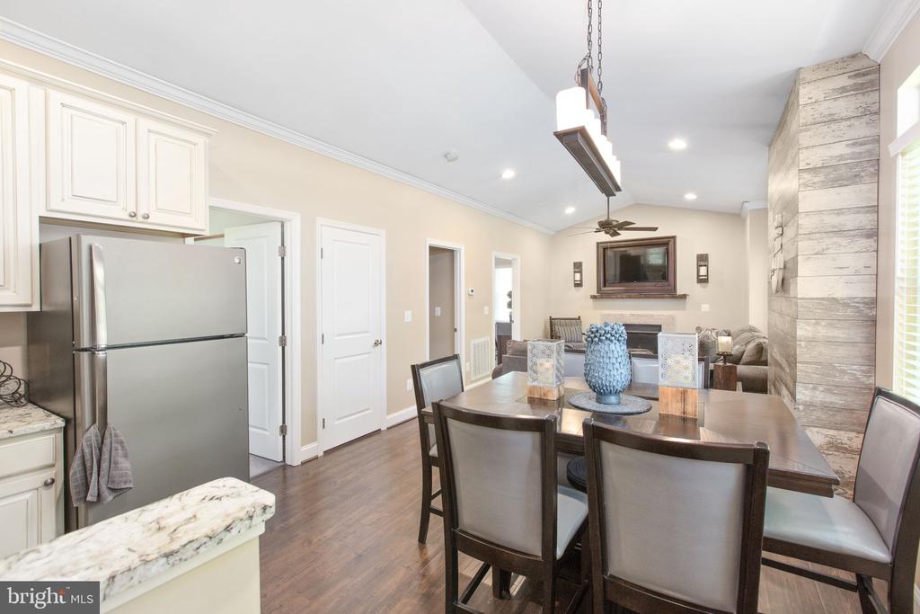106 BERNIE CIR