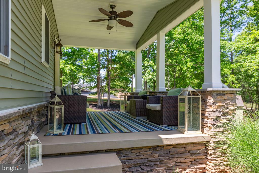 106 BERNIE CIR
