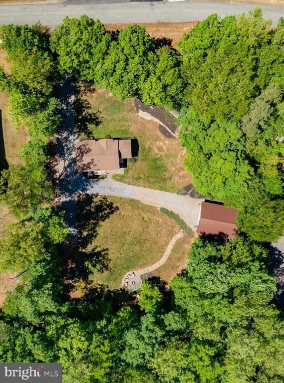 106 BERNIE CIR
