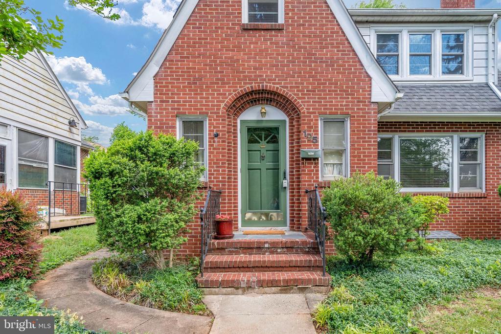 195 DABNEY STREET
