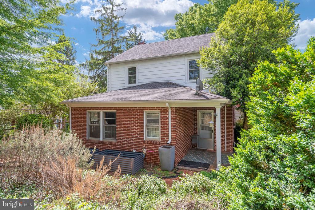 195 DABNEY STREET