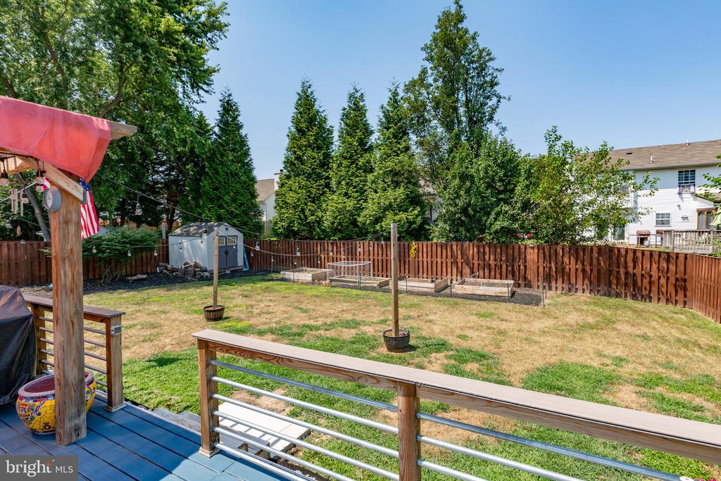 6068 PONHILL DRIVE