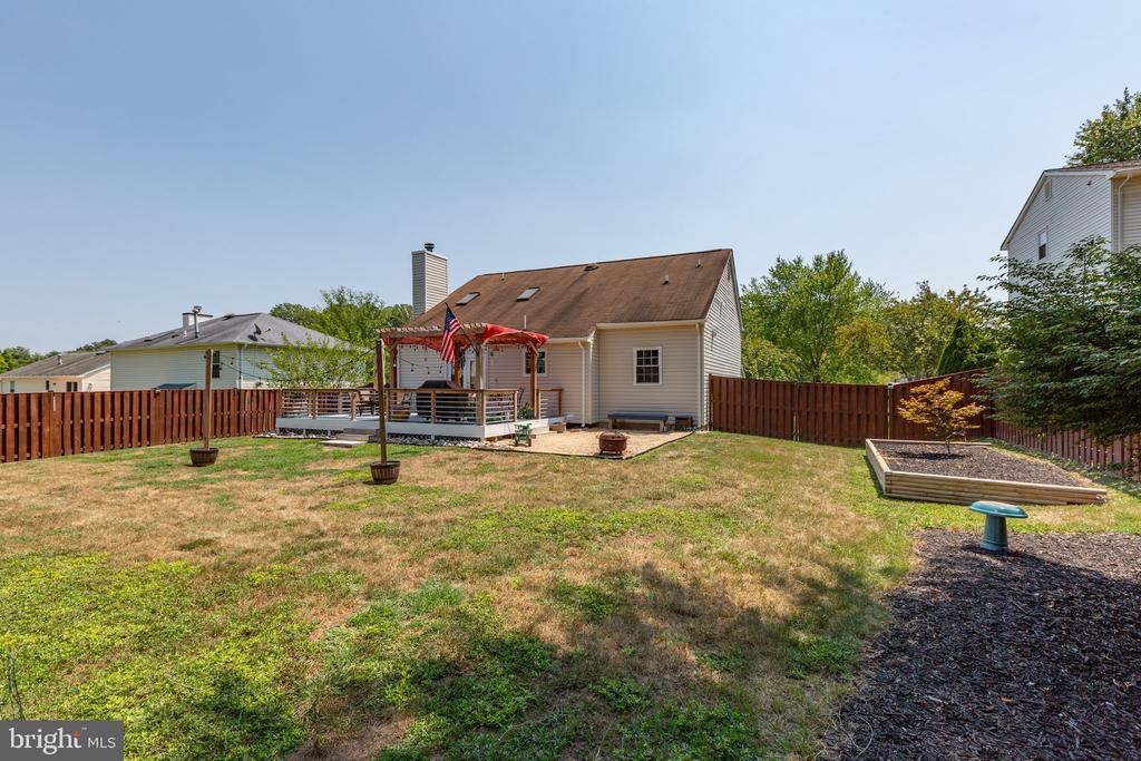 6068 PONHILL DRIVE