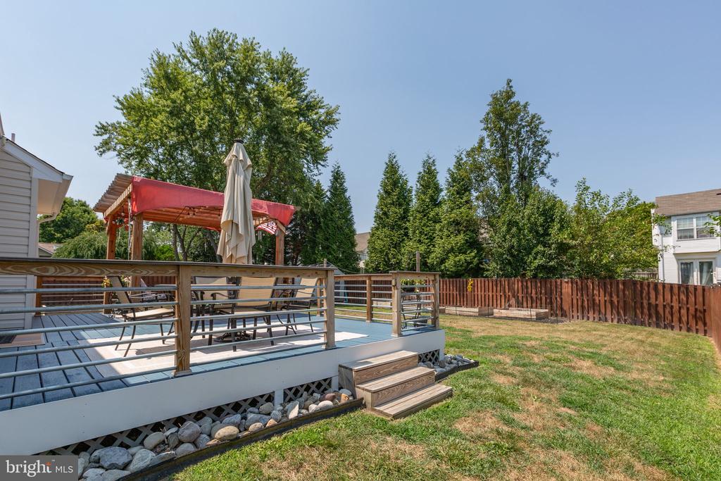 6068 PONHILL DRIVE