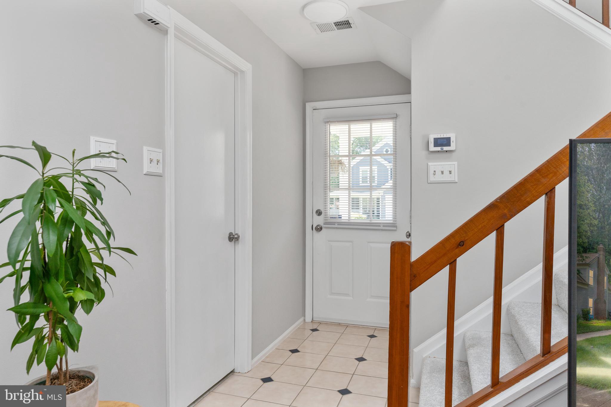 15091 HOLLEYSIDE DRIVE