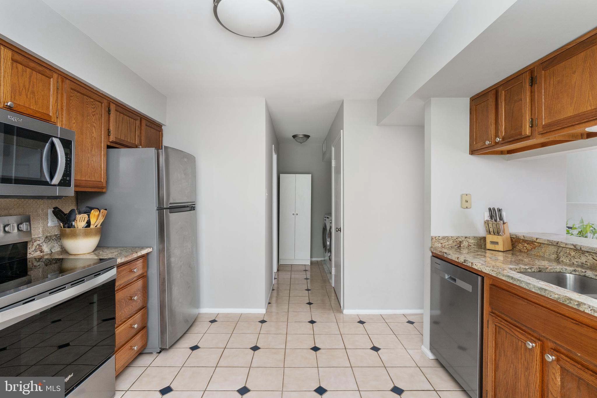 15091 HOLLEYSIDE DRIVE