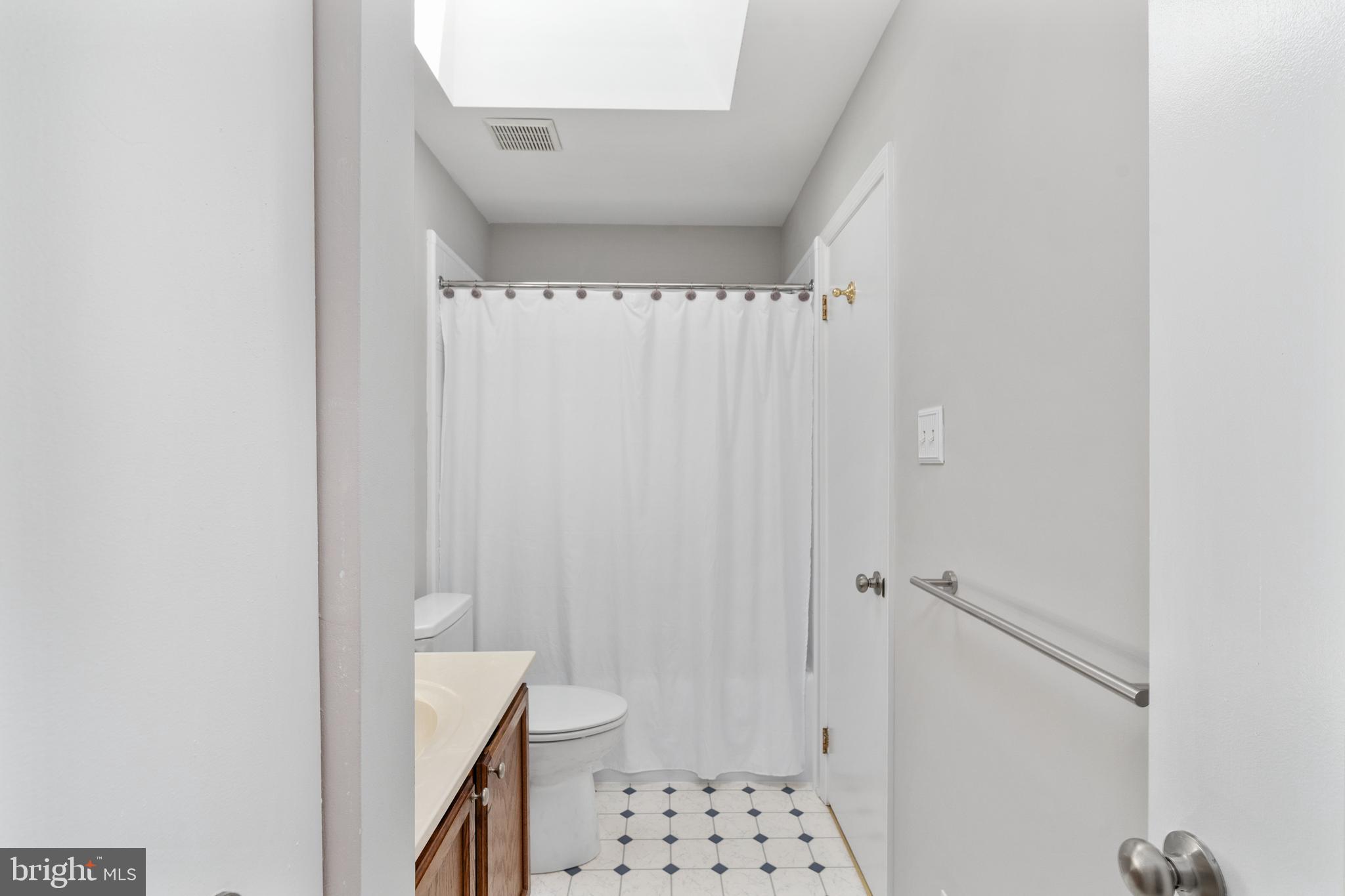 15091 HOLLEYSIDE DRIVE