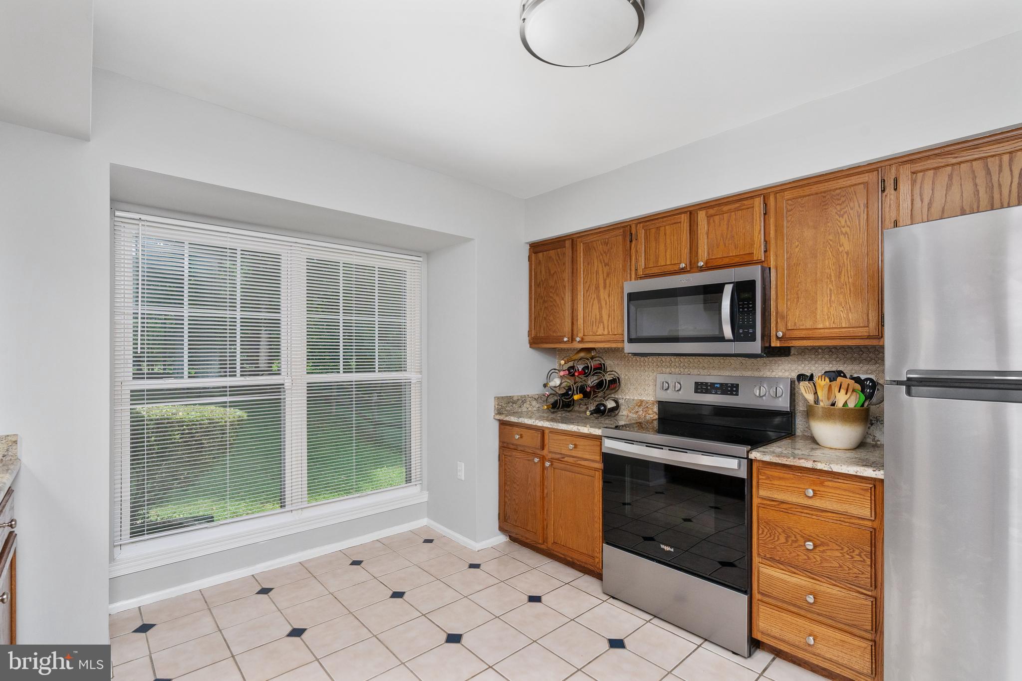 15091 HOLLEYSIDE DRIVE