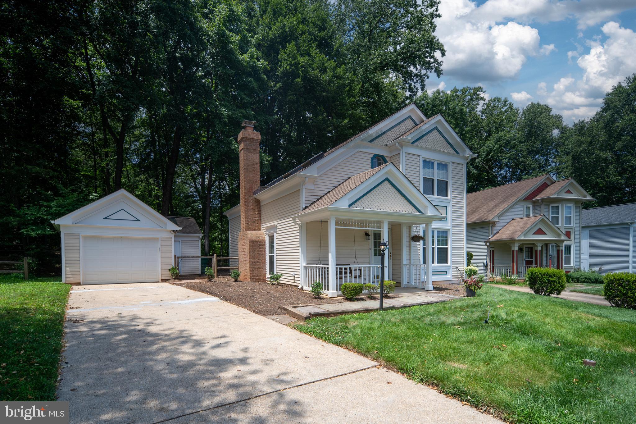 15091 HOLLEYSIDE DRIVE