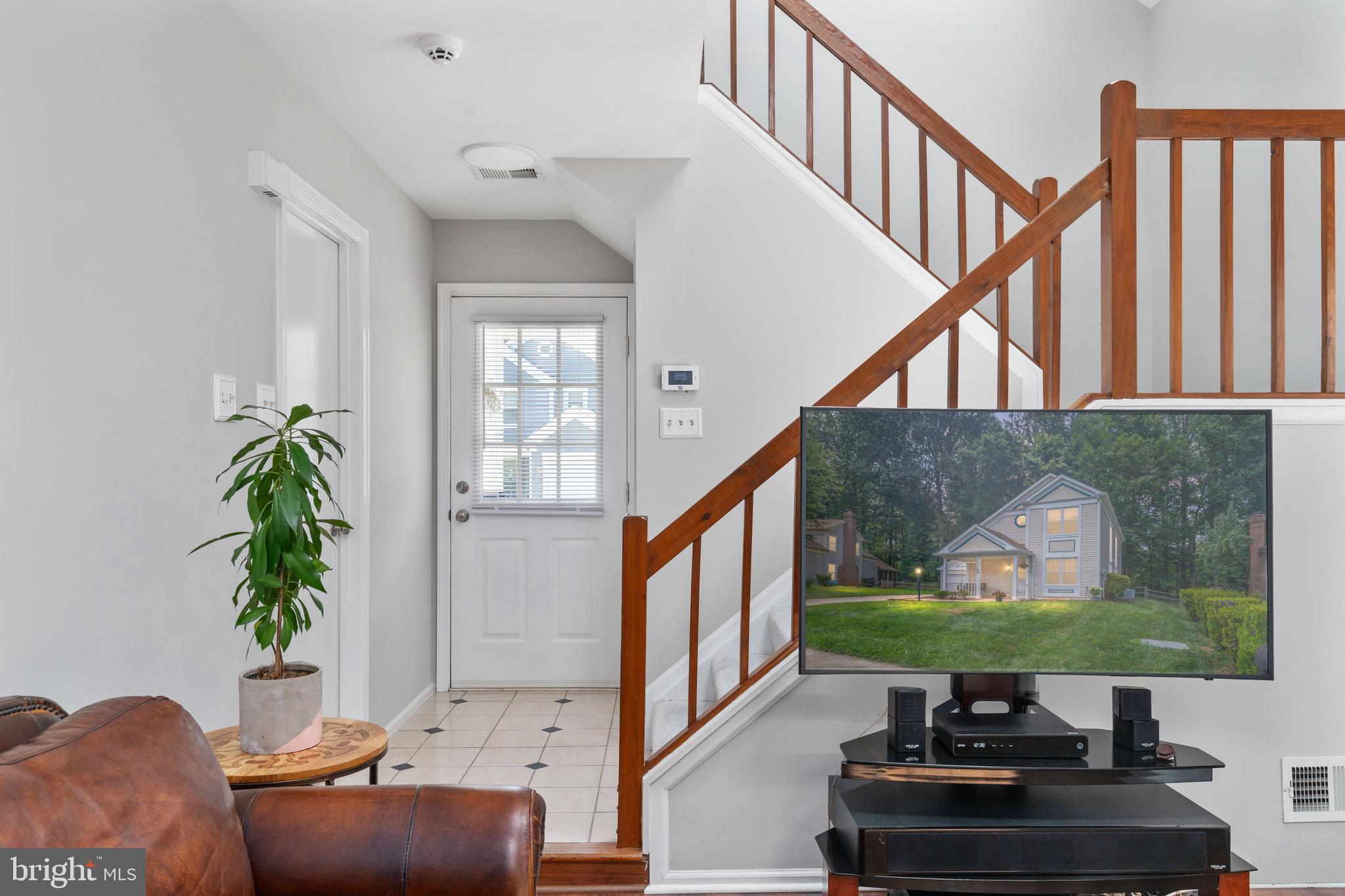 15091 HOLLEYSIDE DRIVE