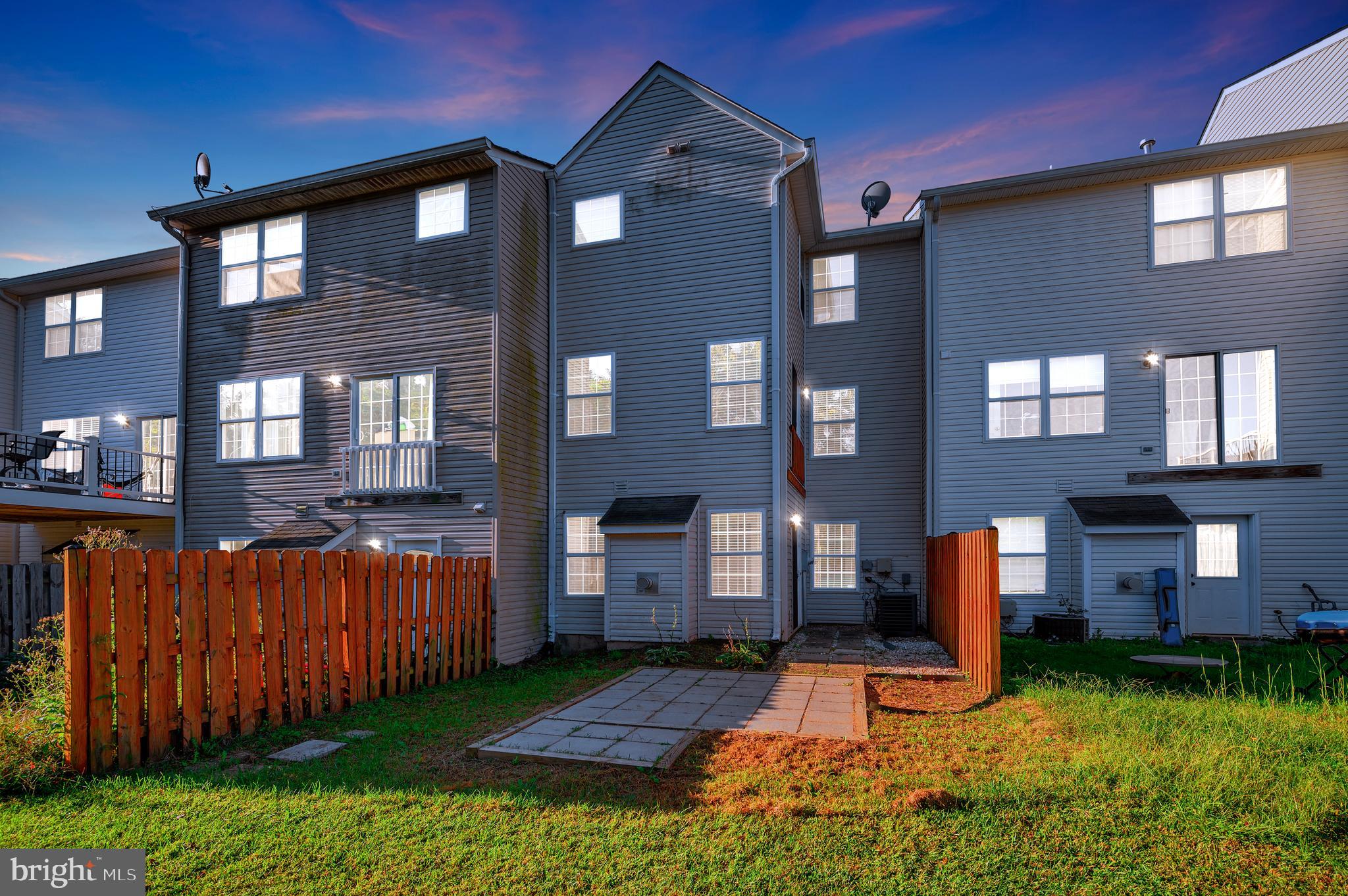 7121 WYTHEVILLE CIRCLE