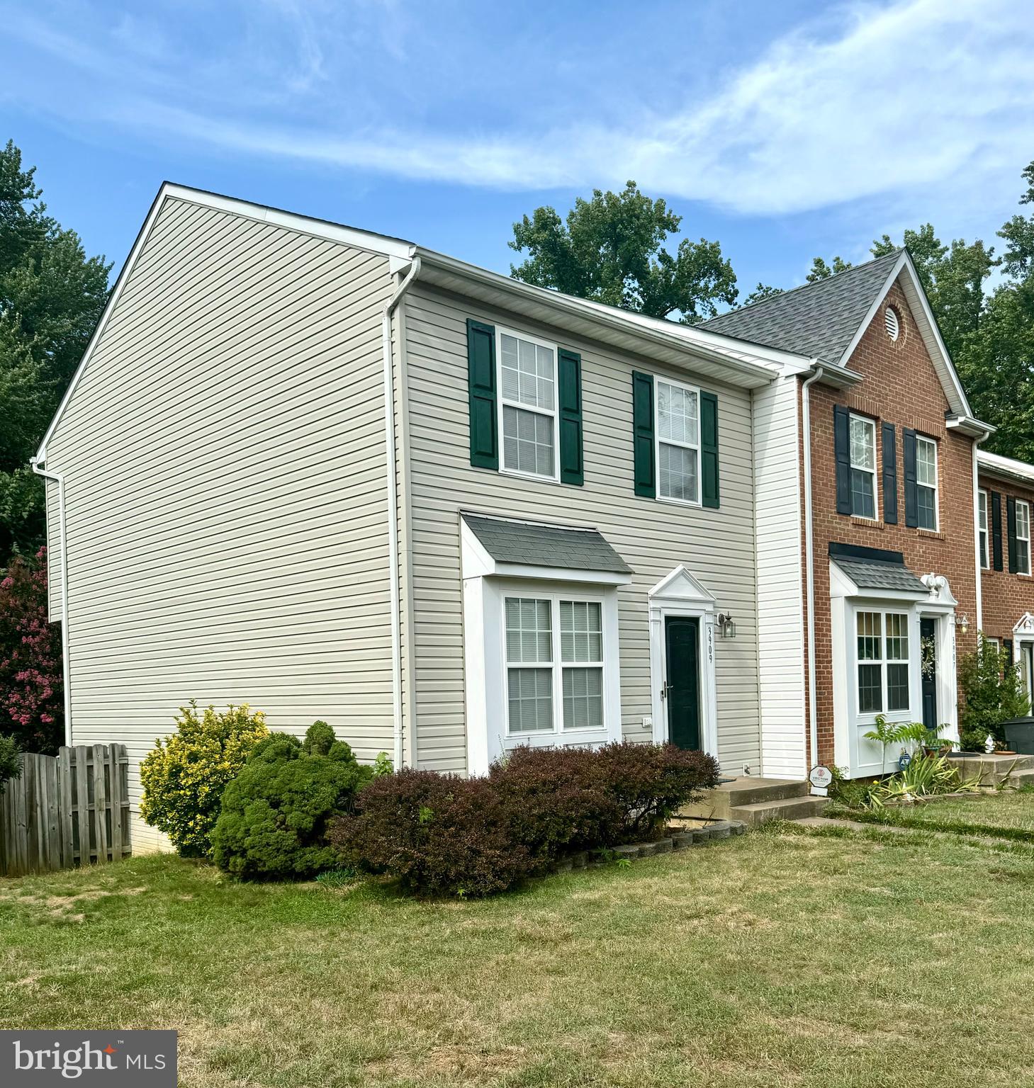 3909 SAINT MICHAELS SQUARE