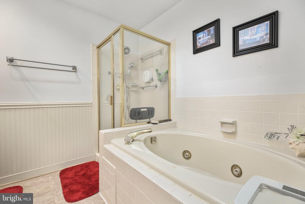 11517 STURBRIDGE COURT