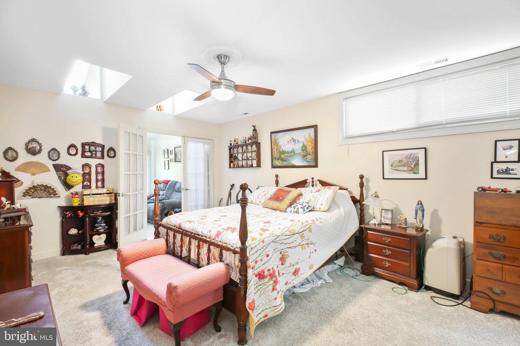11517 STURBRIDGE COURT